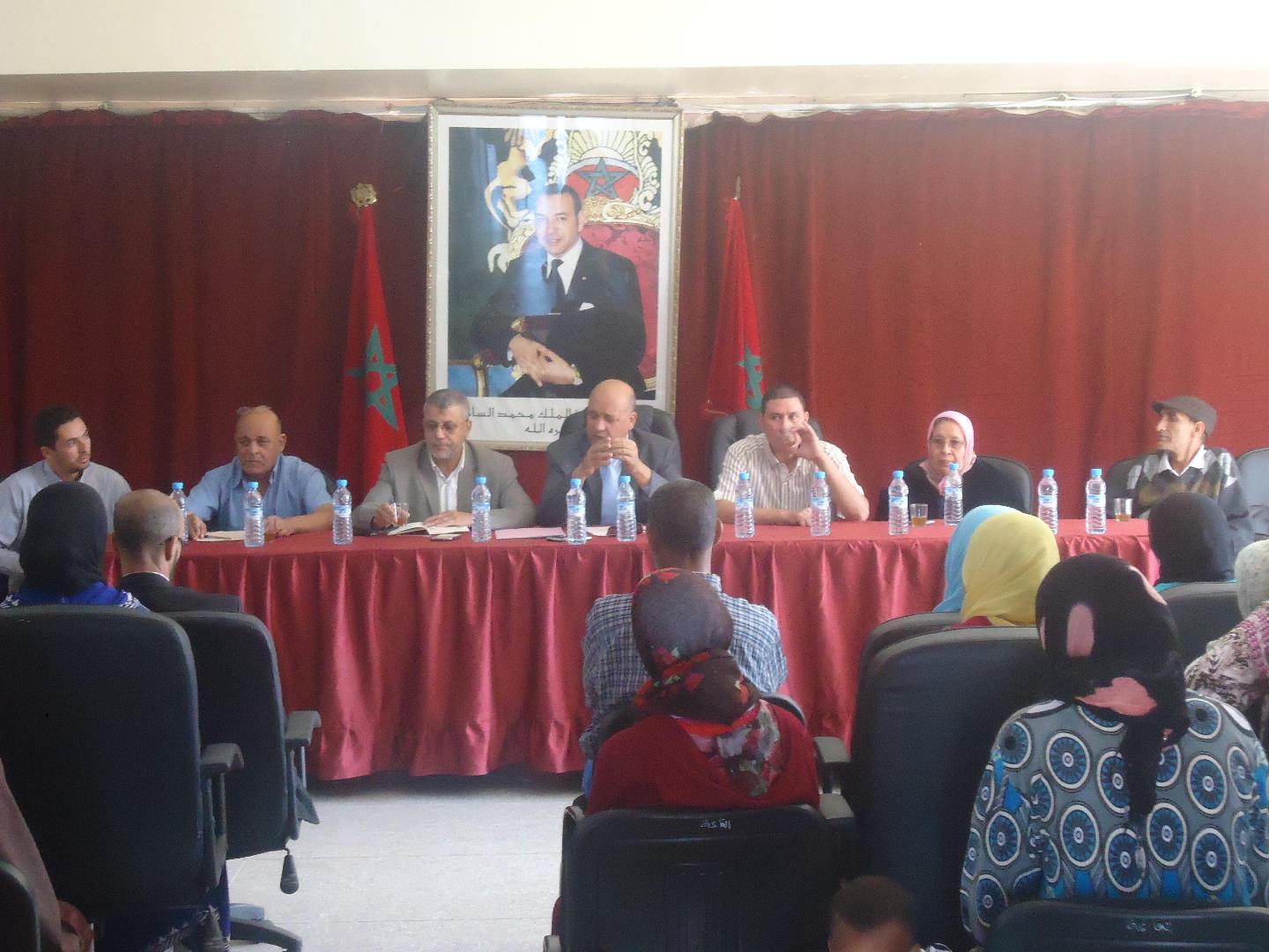 المجلس البلدي يخصص حافلة لنقل تلامذة البانكة وكدية الجمالة و جنان بن عرش