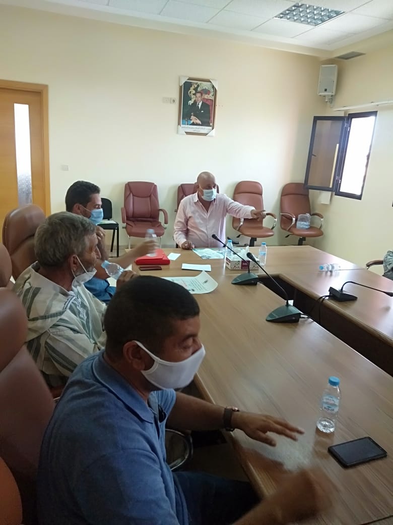 المجلس الجماعي لمدينة قلعة السراغنة ينظم حملة تحسيسية لحث الساكنة على الالتزام بالاحتياطات اللازمة للحد من انتشار عدوى فيروس كورونا كوفيد 19