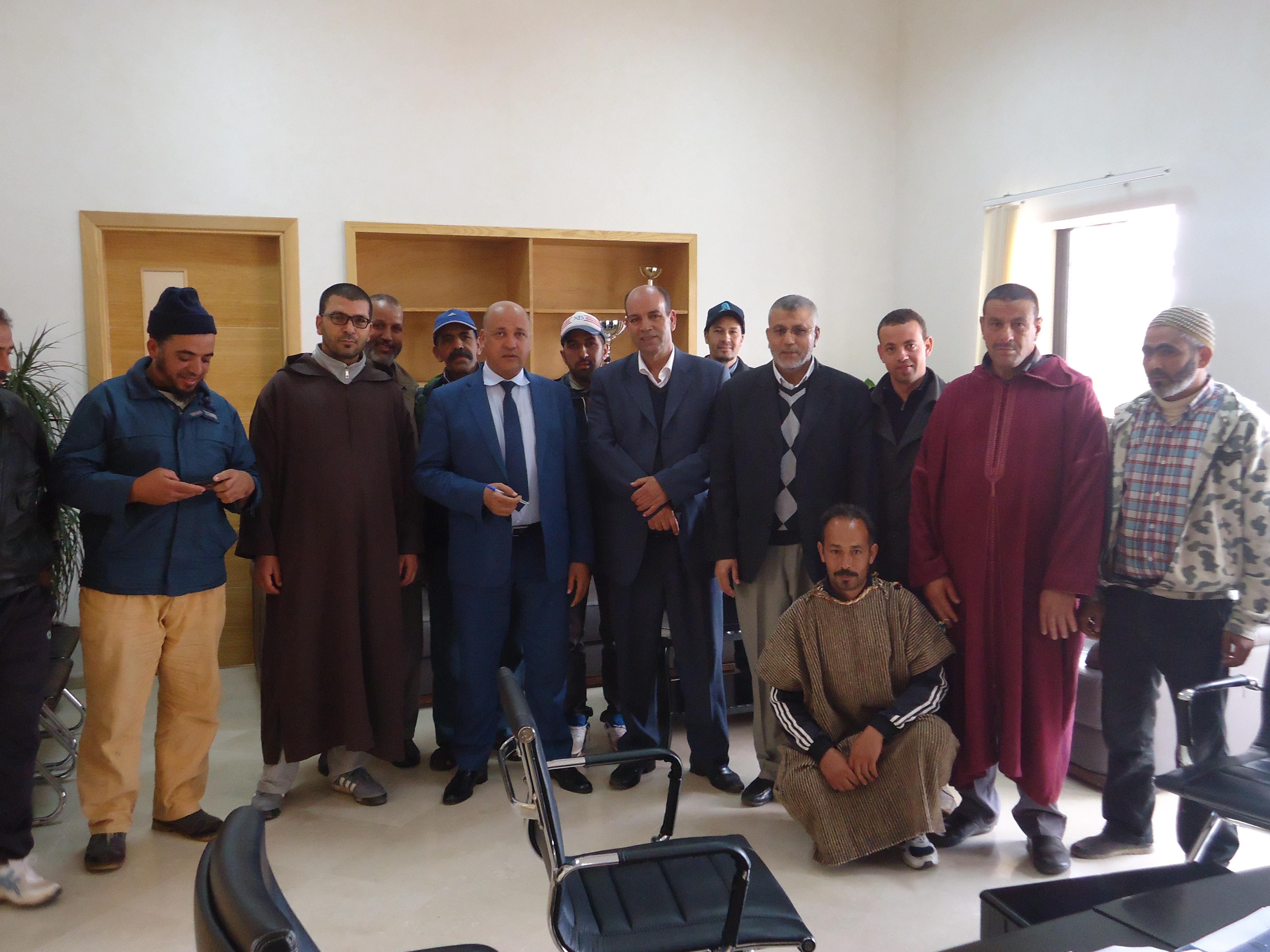 السيد الرئيس يستقبل اعضاء جمعية التضامن للمؤكولات الخفيفة