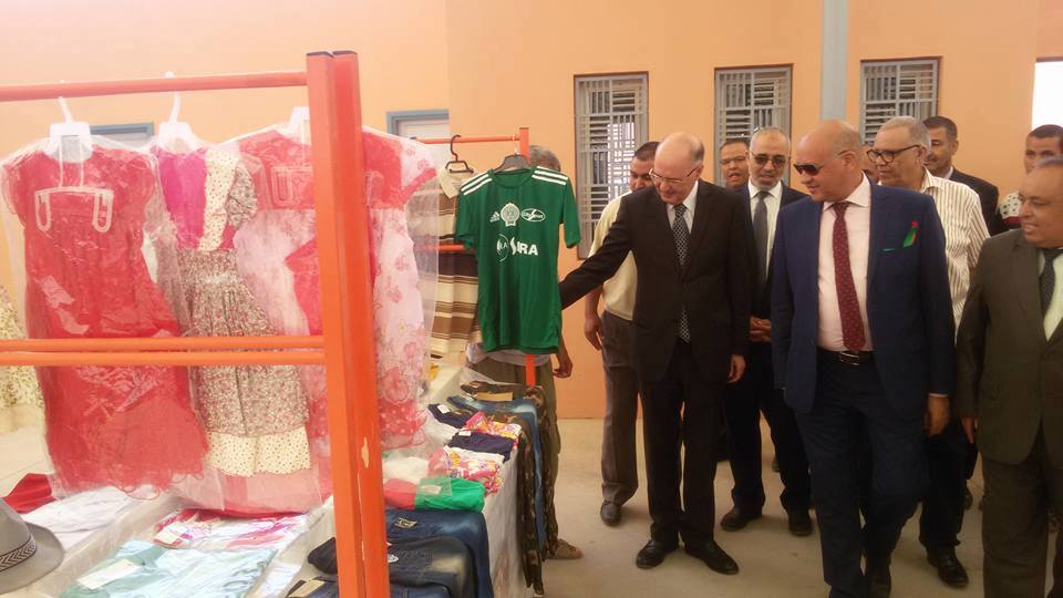 ادماج الباعة المتجولين بالمدينة